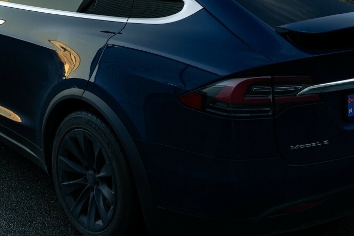 tesla-model-x-elektrisitet-2017-big-23