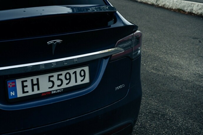 tesla-model-x-elektrisitet-2017-big-24