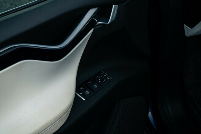 tesla-model-x-elektrisitet-2017-big-12