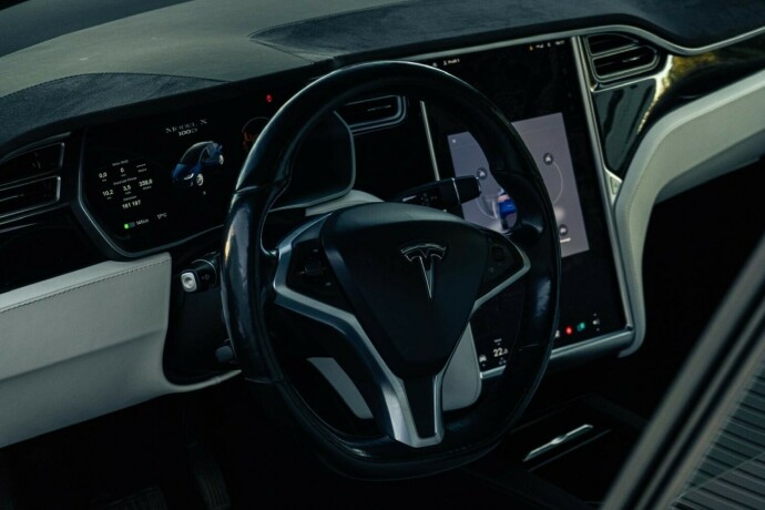 tesla-model-x-elektrisitet-2017-big-7