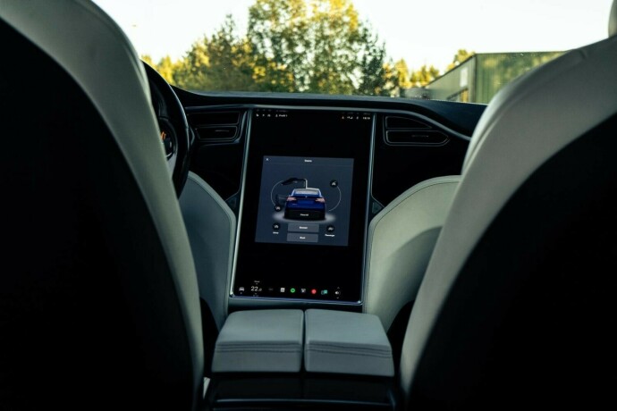 tesla-model-x-elektrisitet-2017-big-8