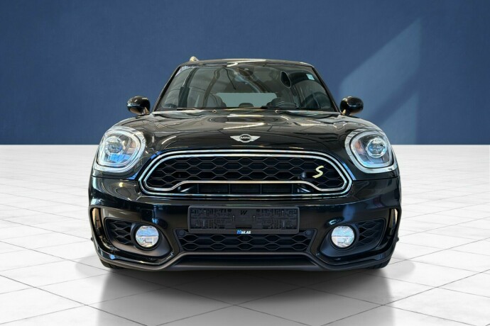 mini-countryman-elektrisitetbensin-2017-big-2