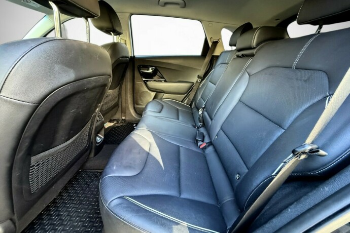 kia-niro-elektrisitet-2019-big-40