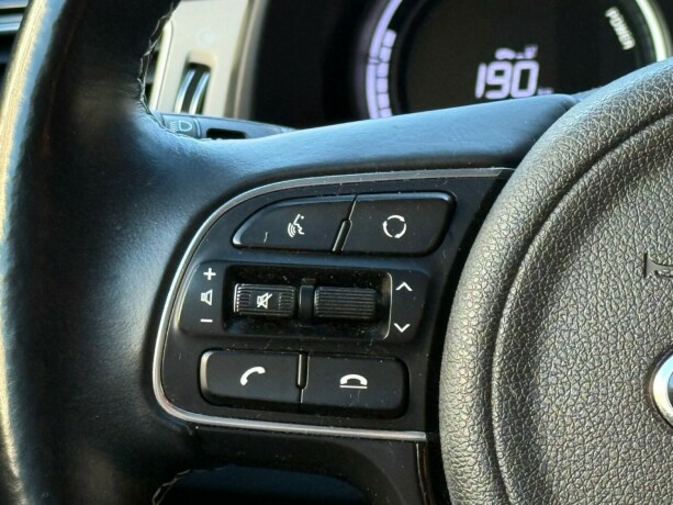 kia-niro-elektrisitet-2019-big-45