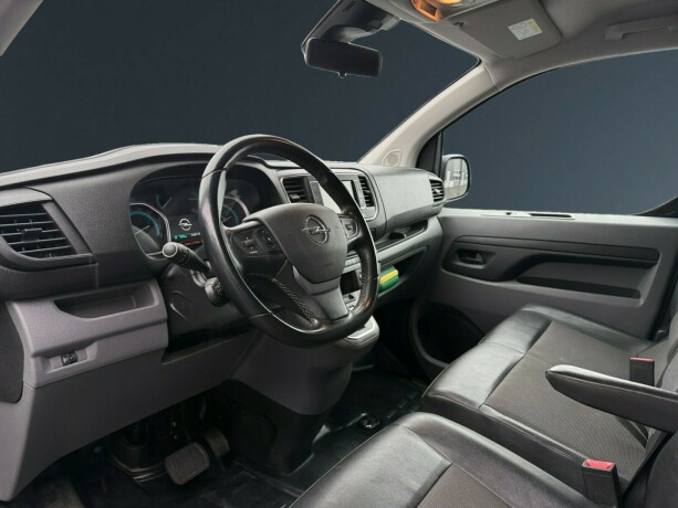 opel-vivaro-elektrisitet-2022-big-10