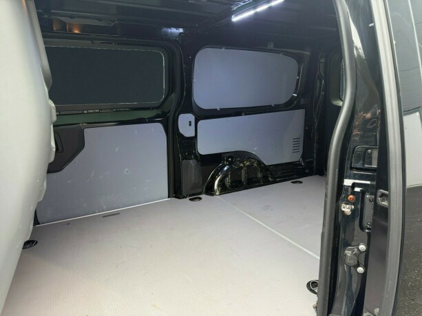 opel-vivaro-elektrisitet-2022-big-15