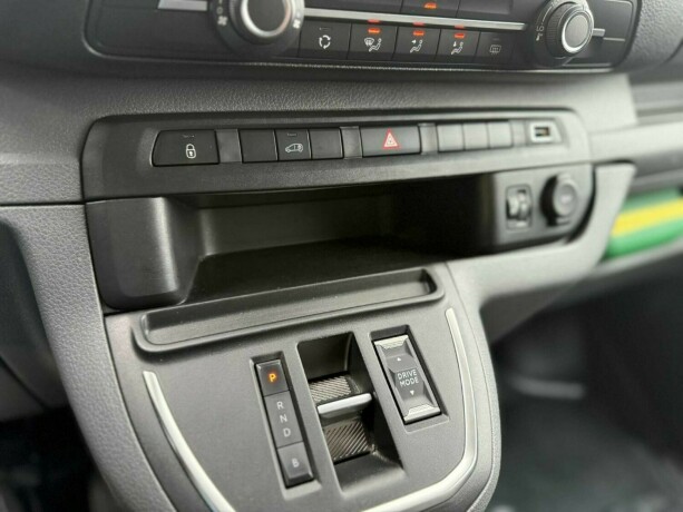 opel-vivaro-elektrisitet-2022-big-28
