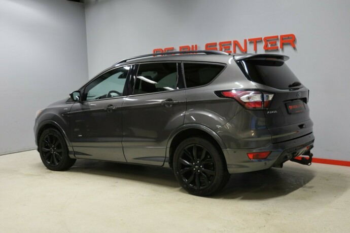ford-kuga-diesel-2017-big-3