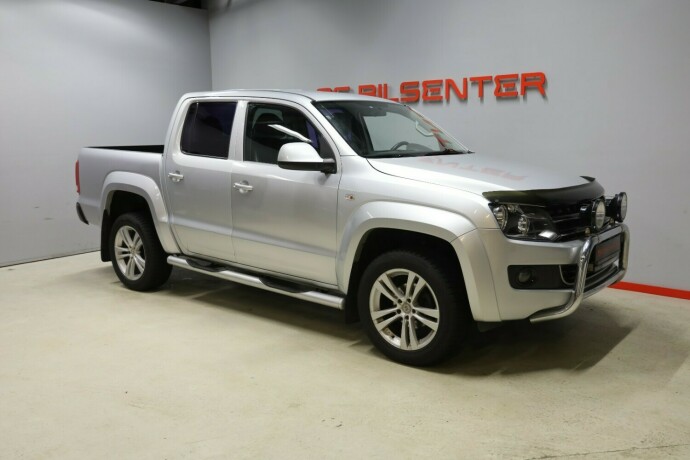 volkswagen-amarok-diesel-2011-big-1