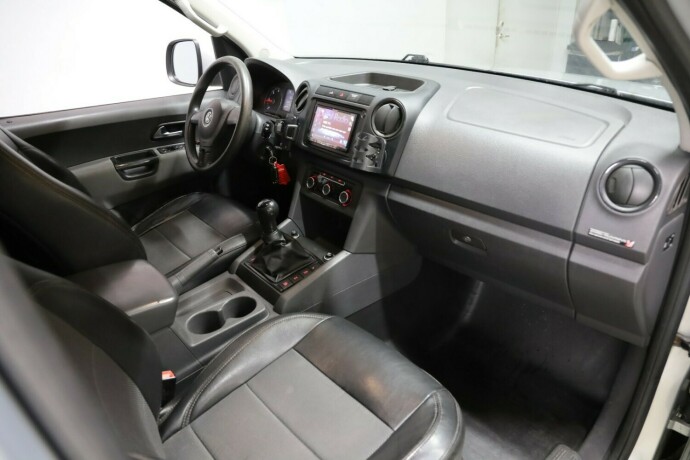 volkswagen-amarok-diesel-2011-big-7