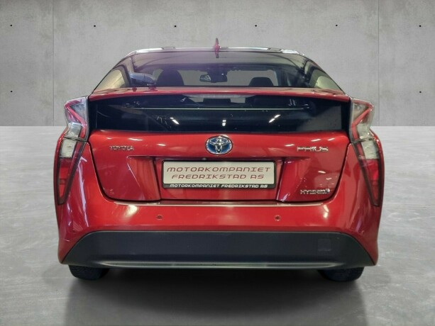 toyota-prius-elektrisitetbensin-2016-big-5