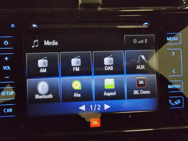 toyota-prius-elektrisitetbensin-2016-big-12