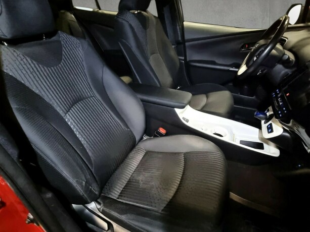 toyota-prius-elektrisitetbensin-2016-big-23