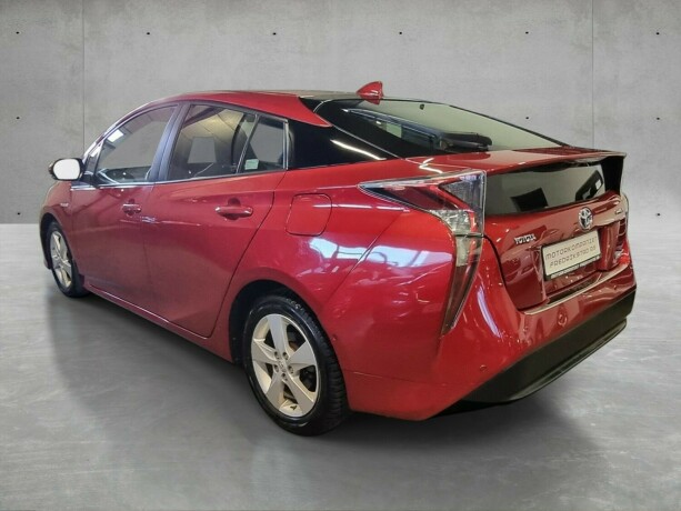 toyota-prius-elektrisitetbensin-2016-big-4