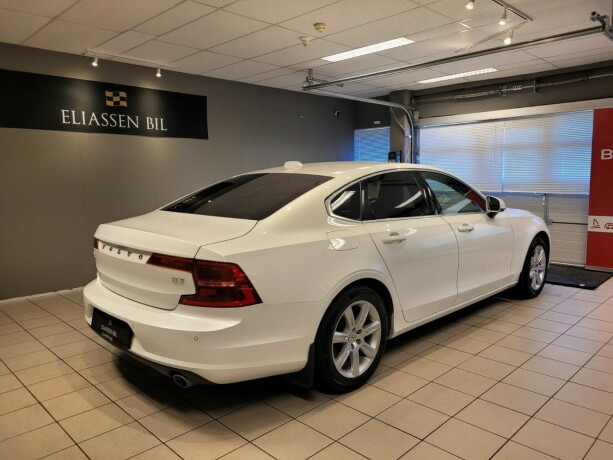volvo-s90-diesel-2018-big-4