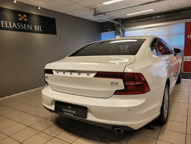 volvo-s90-diesel-2018-big-5