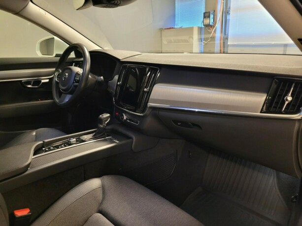 volvo-s90-diesel-2018-big-14