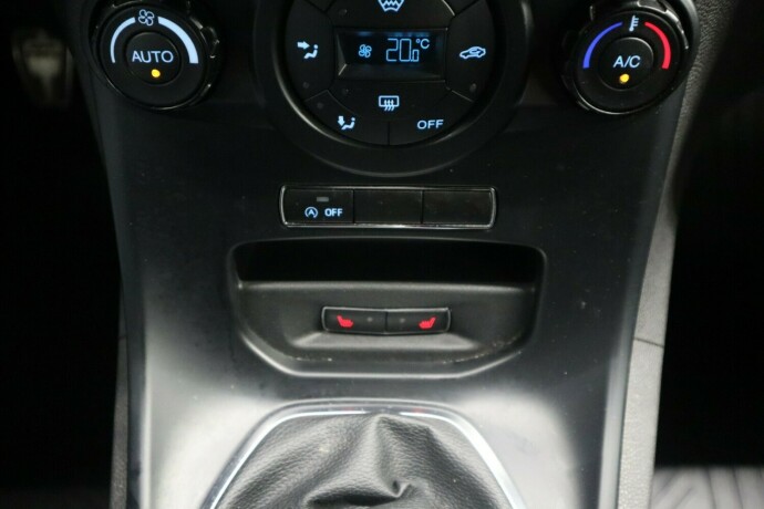 ford-fiesta-bensin-2016-big-24