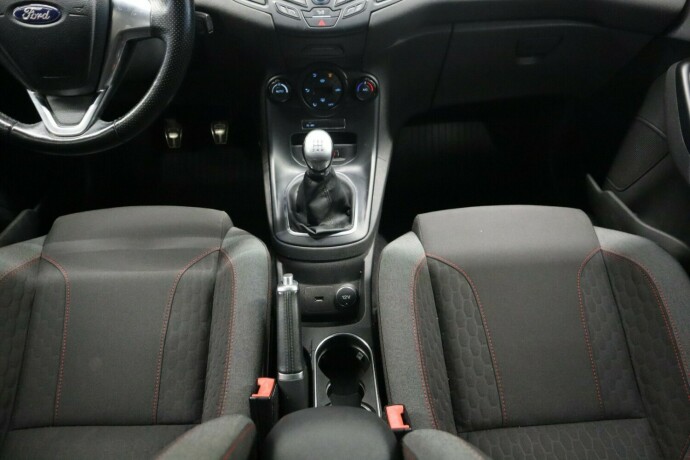 ford-fiesta-bensin-2016-big-22