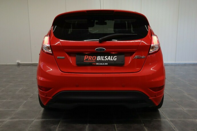 ford-fiesta-bensin-2016-big-10