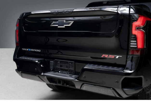 chevrolet-silverado-elektrisitet-2024-big-9