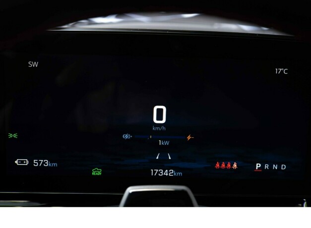 chevrolet-silverado-elektrisitet-2024-big-14