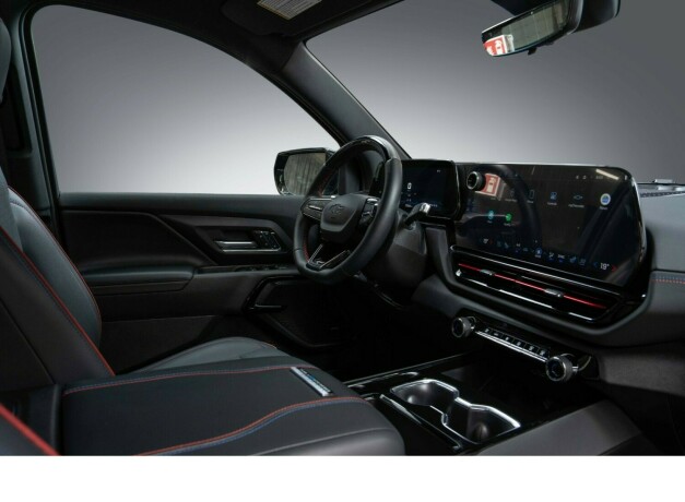 chevrolet-silverado-elektrisitet-2024-big-39