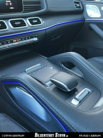 mercedes-benz-gle-elektrisitetdiesel-2023-big-14