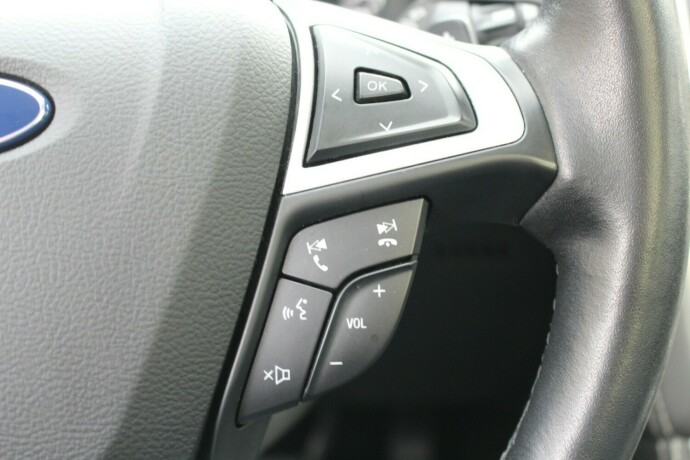 ford-mondeo-diesel-2016-big-20