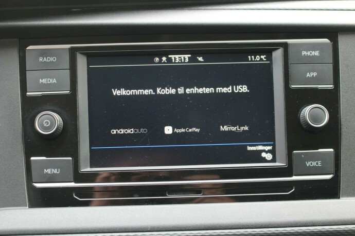 volkswagen-transporter-diesel-2021-big-15