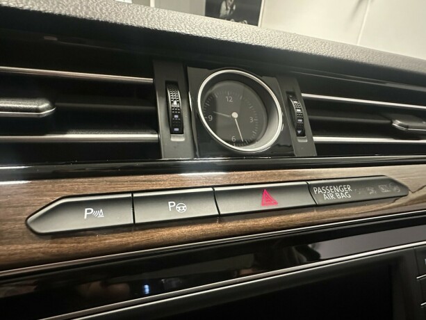 volkswagen-passat-bensin-2015-big-16