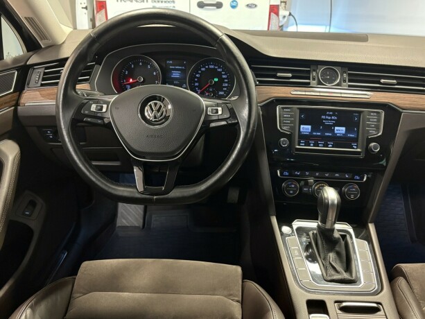 volkswagen-passat-bensin-2015-big-9