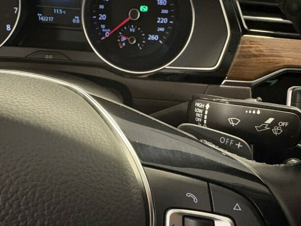 volkswagen-passat-bensin-2015-big-12