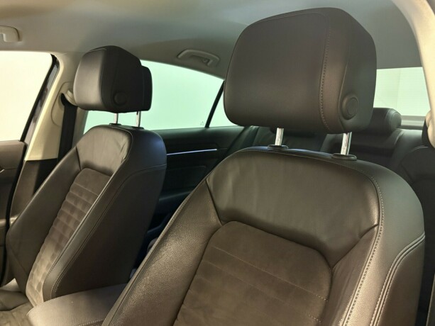 volkswagen-passat-bensin-2015-big-8