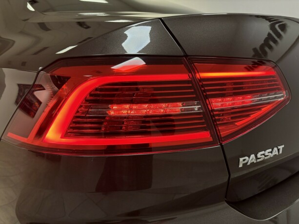 volkswagen-passat-bensin-2015-big-5