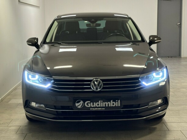 volkswagen-passat-bensin-2015-big-1