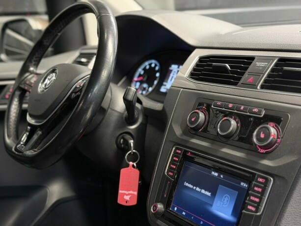 volkswagen-caddy-bensin-2017-big-14