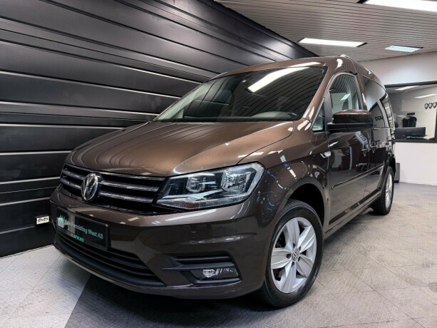 volkswagen-caddy-bensin-2017-big-2