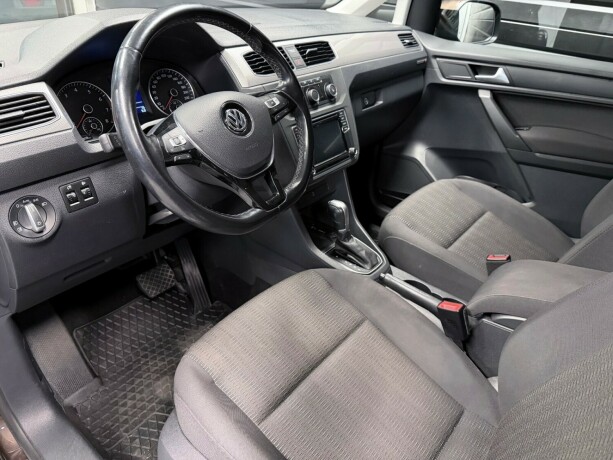 volkswagen-caddy-bensin-2017-big-12