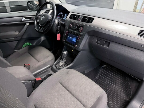 volkswagen-caddy-bensin-2017-big-15