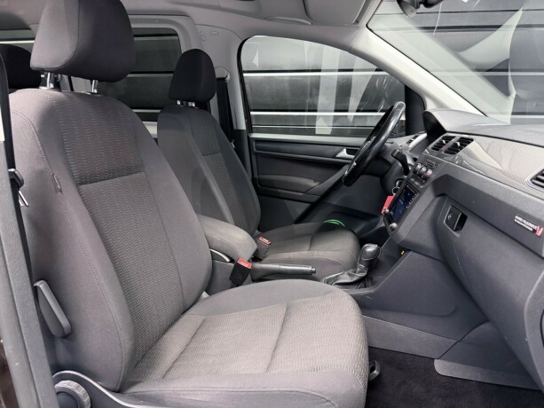 volkswagen-caddy-bensin-2017-big-16