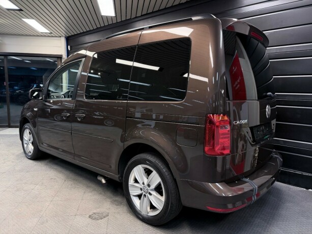 volkswagen-caddy-bensin-2017-big-6