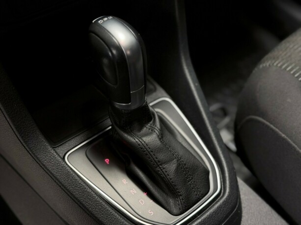 volkswagen-caddy-bensin-2017-big-24