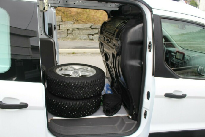 ford-transit-connect-diesel-2019-big-7