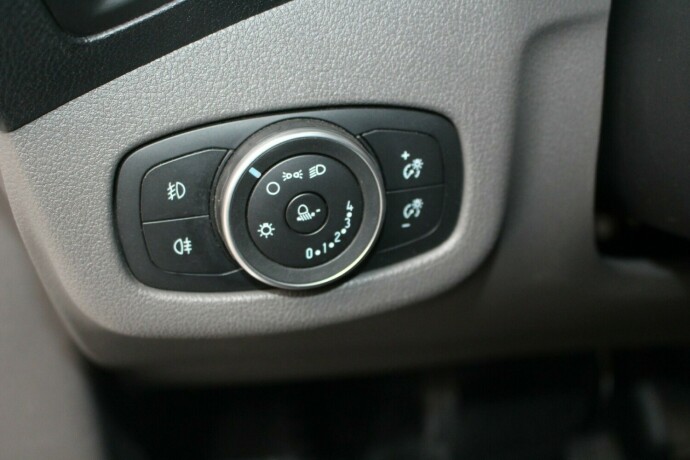 ford-transit-connect-diesel-2019-big-10