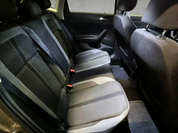 volkswagen-polo-bensin-2021-big-19