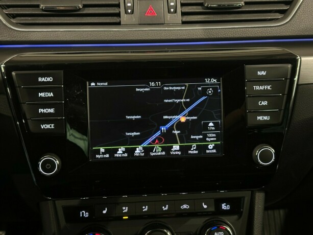 skoda-superb-bensin-2016-big-15