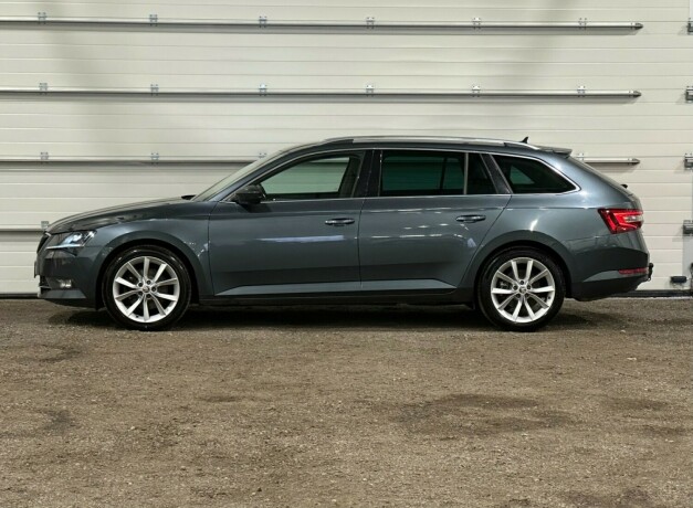 skoda-superb-bensin-2016-big-4
