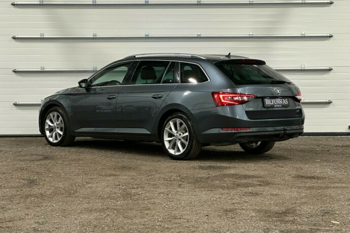 skoda-superb-bensin-2016-big-3