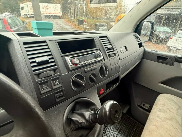 volkswagen-transporter-diesel-2007-big-15